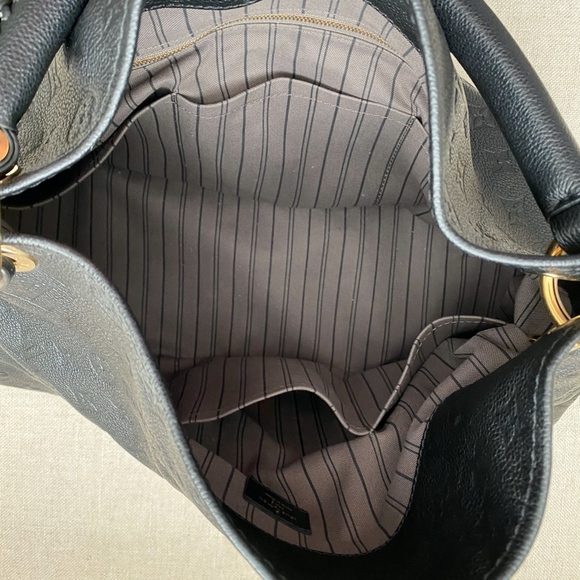 Louis Vuitton ARTSY MM Monogram Empreinte Leather - Picture 4 of 9